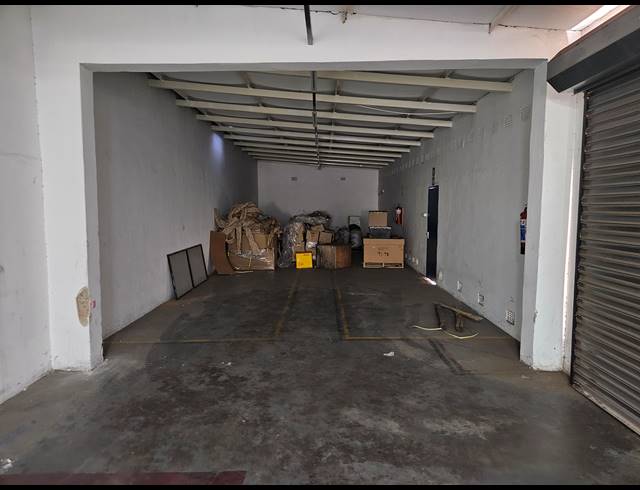 1,875M² WAREHOUSE FOR SALE IN ISANDO